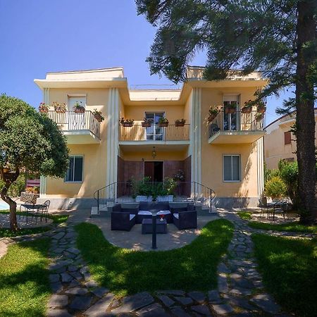 Il Giardino Degli Allori Campo Calabro Exterior photo